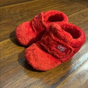 UGG Kids Slippers in Bold Red